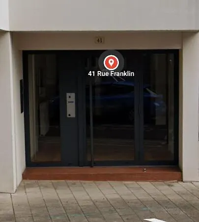 Le Joli Studio Angevin Apartament *